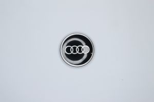 Audi naafkappen zwart 61,5mm 81a601170a