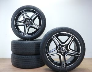 Mercedes AMG velgen 18 inch A B CLA klasse zomerbanden v177 w247 c118 a1774011500
