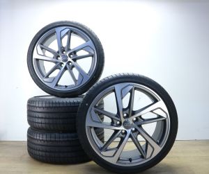 19 inch Audi A3 S3 velgen origineel + nieuwe zomerbanden