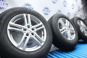 Volvo XC60 velgen 17 inch 5x108 + top winterbanden