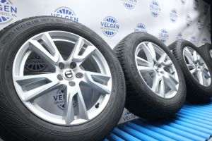 Volvo XC60 velgen 18 inch origineel + winterbanden 