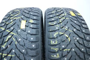 2x Nokian tyres Hakkapeliitta 9 245/40 99T XL winterbanden 8mm