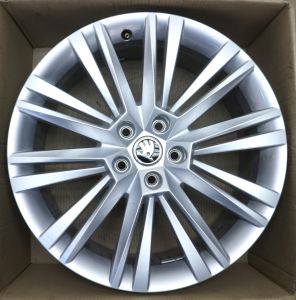 Origineel Skoda Superb 3v velg 19 inch 3v0601025