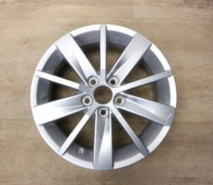 1x Originele VW Polo velg 15 inch 5x100 6C0601025