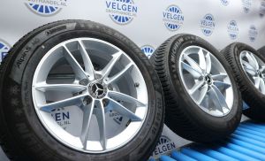 Mercedes 16 inch velgen A B CLA-klasse winterset a1774010100