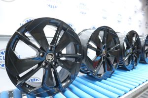 18-inch origineel Skoda Octavia IV NX Comet velgen 5E3601025N